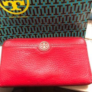 Tory Burch Leather wallet🔥💥💥🔥🔥